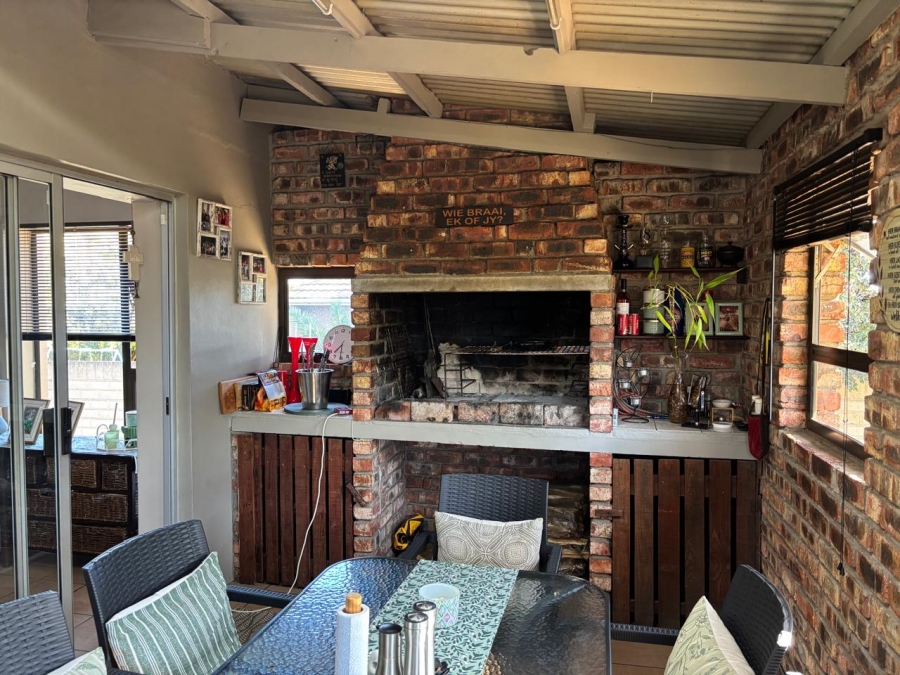 4 Bedroom Property for Sale in Sydenham Eastern Cape